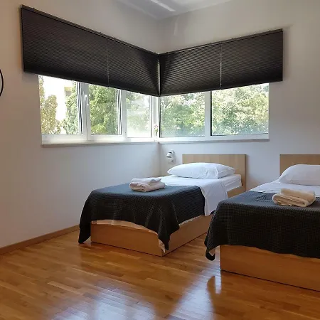 Guest house Sobe *